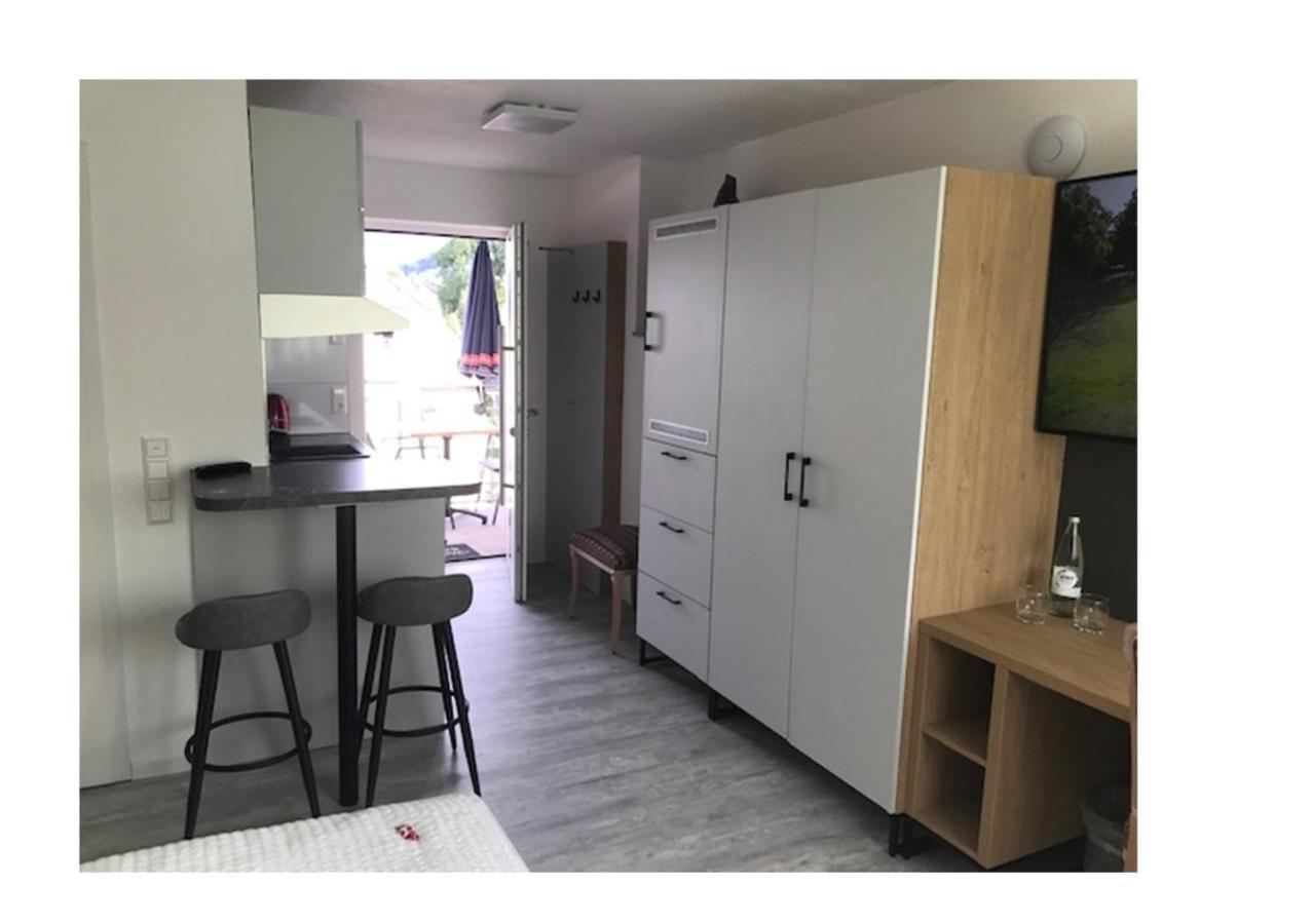 Bodensee Sunshine Zimmer & Apts. Uhldingen-Mühlhofen Eksteriør bilde