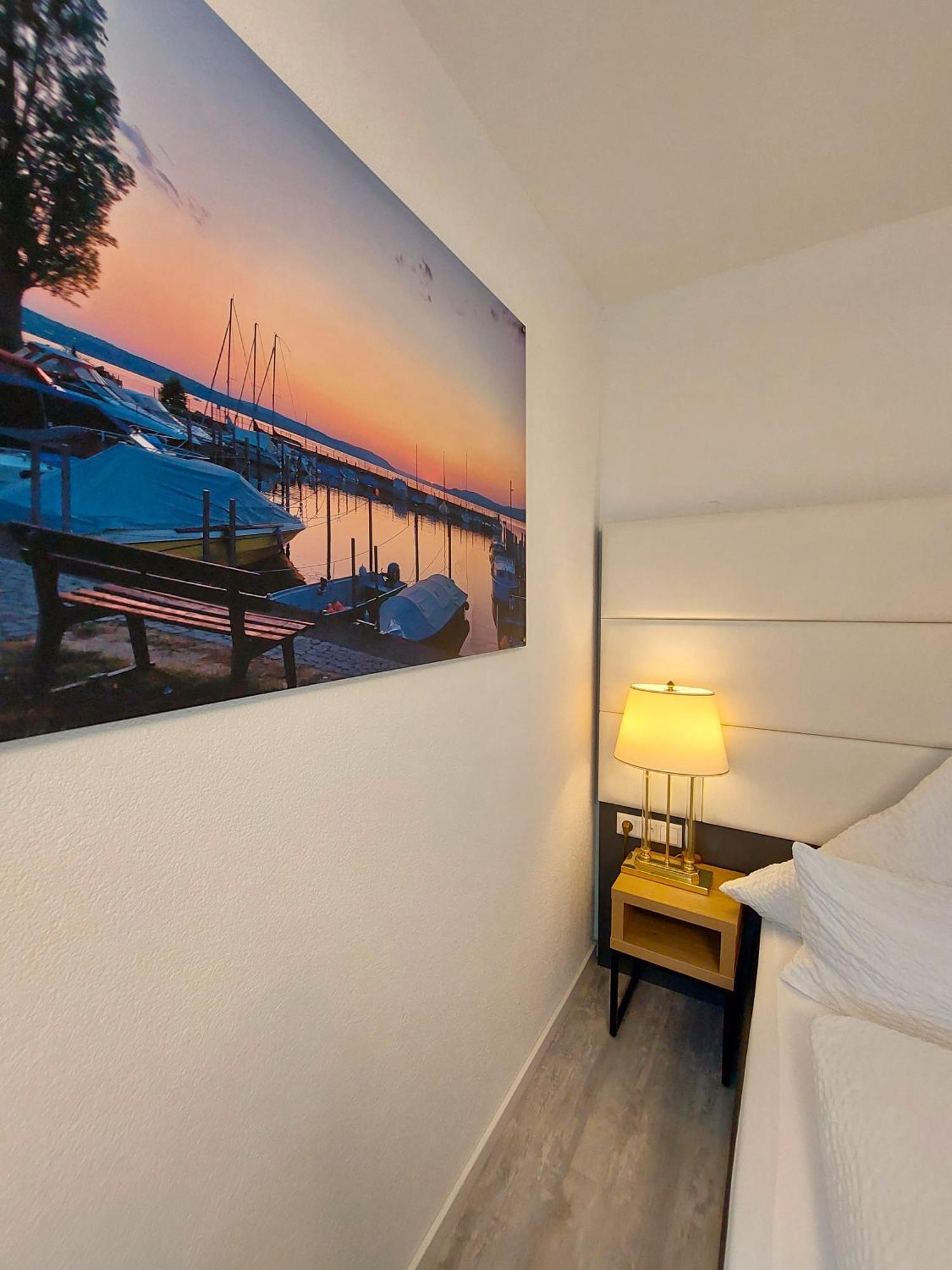 Bodensee Sunshine Zimmer & Apts. Uhldingen-Mühlhofen Eksteriør bilde