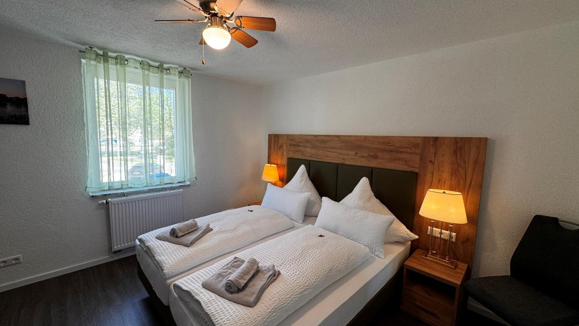 Bodensee Sunshine Zimmer & Apts. Uhldingen-Mühlhofen Eksteriør bilde